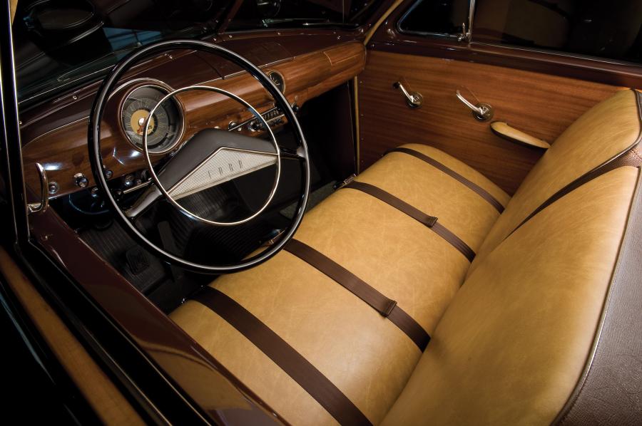  Ford Country Squire 1951 года  (фото 6 из 14)
